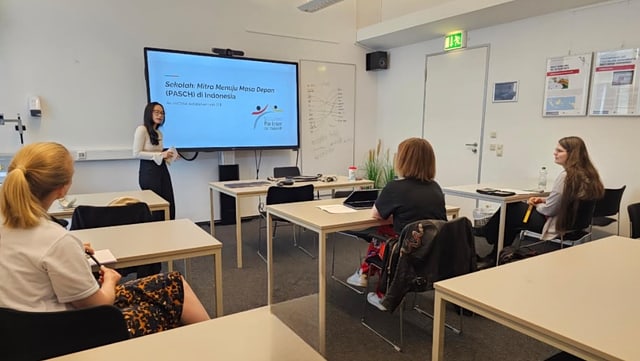 Indonesian language course III B – student presentations