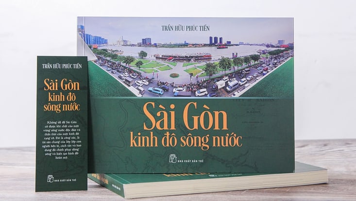 "Sài Gòn – kinh đô sông nước" ("Saigon – The Capital of Waterways") by Trần Hữu Phúc Tiến